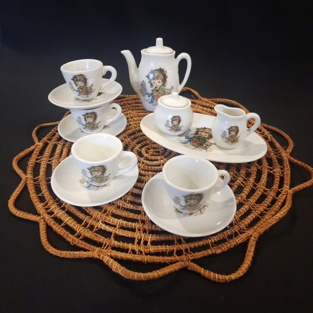 Vintage Chilton Toys 14-Piece China Toy Tea Set ~ Japan